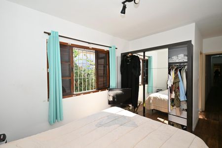 Casa à venda com 224m², 3 quartos e 2 vagasChuveiro
