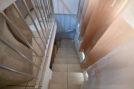 Casa à venda com 224m², 3 quartos e 2 vagasEscada