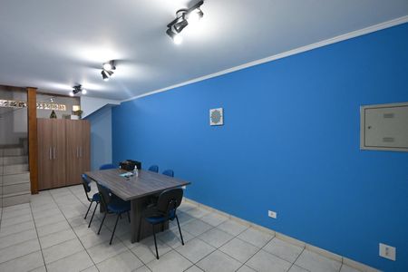 Casa à venda com 224m², 3 quartos e 2 vagasSalão 