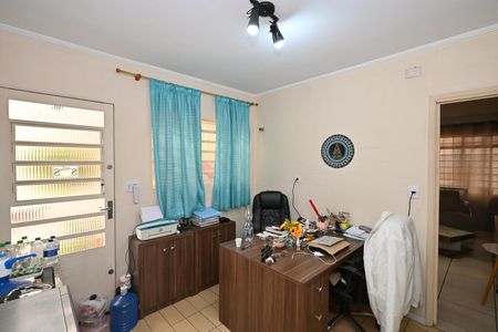 Casa à venda com 224m², 3 quartos e 2 vagasEscritório