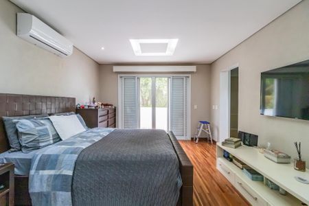 Casa de condomínio à venda com 425m², 4 quartos e 6 vagasSuíte 3