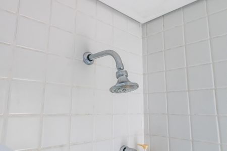 Casa de condomínio à venda com 425m², 4 quartos e 6 vagasBanheiro da Suíte 1