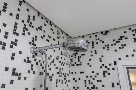 Casa de condomínio à venda com 425m², 4 quartos e 6 vagasBanheiro da Suíte 3