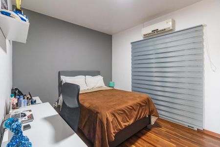 Casa de condomínio à venda com 425m², 4 quartos e 6 vagasSuíte 4