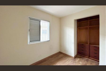 Casa para alugar com 125m², 3 quartos e 2 vagasQuarto 2