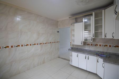 Casa para alugar com 50m², 2 quartos e 1 vaga Casa para alugar com 50m², 2 quartos e 1 vagaCozinha - Armários