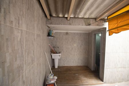 Casa para alugar com 50m², 2 quartos e 1 vaga Casa para alugar com 50m², 2 quartos e 1 vagaÁrea de Serviço / Quintal