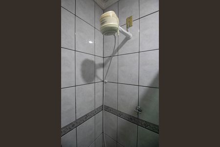 Casa para alugar com 50m², 2 quartos e 1 vaga Casa para alugar com 50m², 2 quartos e 1 vagaBanheiro
