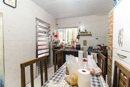 Cozinha de casa à venda com 2 quartos, 552m² em Vila Carmosina, São Paulo