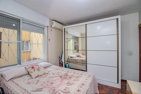 Quarto 1 de apartamento à venda com 2 quartos, 72m² em Humaitá, Porto Alegre