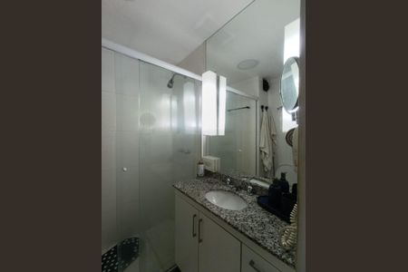 Banheiro de apartamento para alugar com 1 quarto, 49m² em Centro, Nova Iguaçu