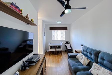 Sala de apartamento à venda com 2 quartos, 43m² em Vila Brás Cubas, São Paulo