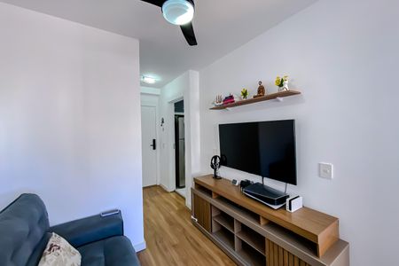 Apartamento à venda com 43m², 2 quartos e sem vaga Apartamento à venda com 43m², 2 quartos e sem vagaSala