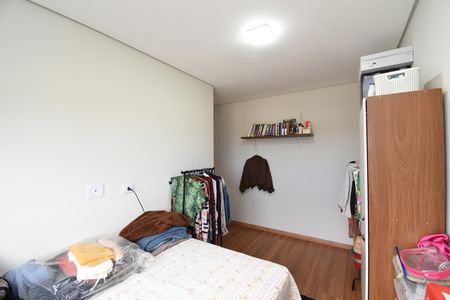 Casa à venda com 100m², 3 quartos e 2 vagasQuarto 2