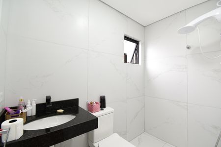 Casa à venda com 100m², 3 quartos e 2 vagasBanheiro da Suíte