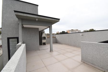 Casa à venda com 100m², 3 quartos e 2 vagasCobertura