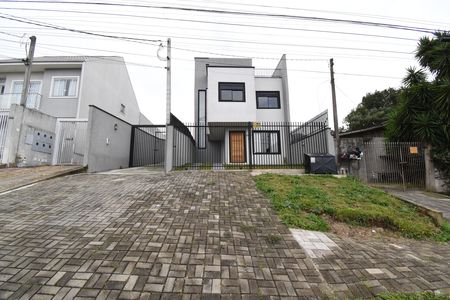 Casa à venda com 100m², 3 quartos e 2 vagasFachada