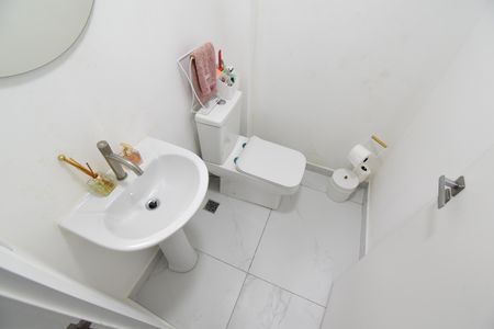 Casa à venda com 100m², 3 quartos e 2 vagasLavabo