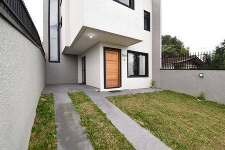 Casa à venda com 100m², 3 quartos e 2 vagasÁrea externa