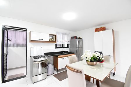 Casa à venda com 100m², 3 quartos e 2 vagasSala/Cozinha