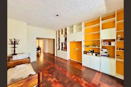 Apartamento à venda com 156m², 3 quartos e 1 vaga