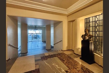 Apartamento à venda com 156m², 3 quartos e 1 vaga