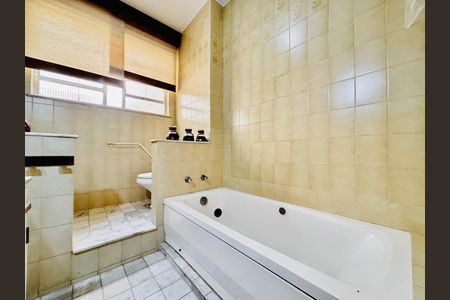 Apartamento à venda com 156m², 3 quartos e 1 vaga