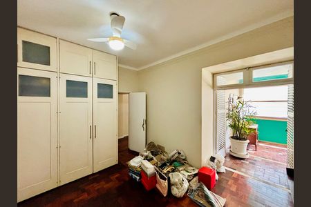 Apartamento à venda com 156m², 3 quartos e 1 vaga