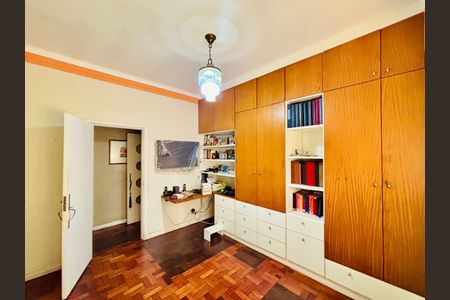 Apartamento à venda com 156m², 3 quartos e 1 vaga