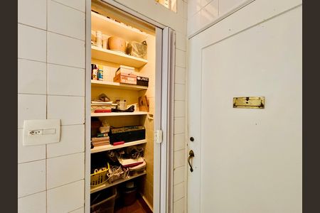 Apartamento à venda com 156m², 3 quartos e 1 vaga