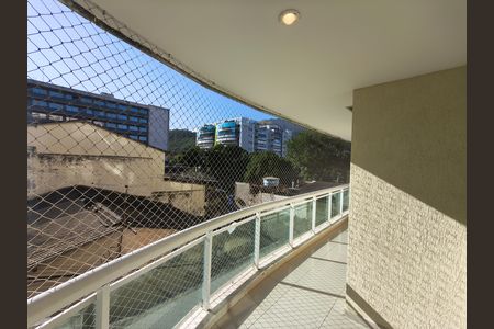Apartamento à venda com 83m², 2 quartos e 1 vaga