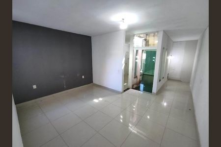 Sala de casa para alugar com 3 quartos, 220m² em Laranjeiras, Uberlândia