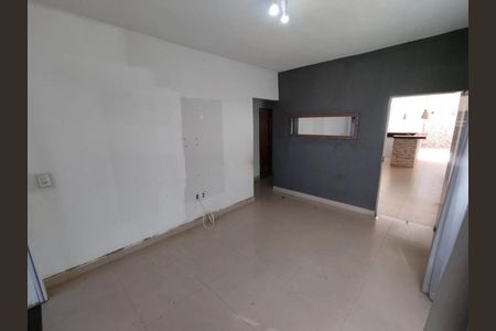 Sala de casa para alugar com 3 quartos, 220m² em Laranjeiras, Uberlândia