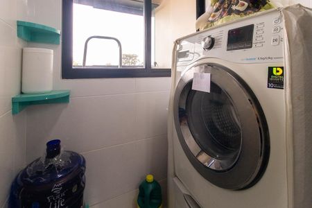 Área de serviço de kitnet/studio para alugar com 1 quarto, 47m² em Lindoia, Curitiba