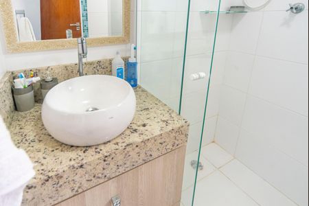 Apartamento à venda com 54m², 2 quartos e 1 vaga Apartamento à venda com 54m², 2 quartos e 1 vagaBanheiro