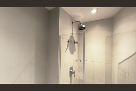 Banheiro de kitnet/studio à venda com 1 quarto, 22m² em Sé, São Paulo