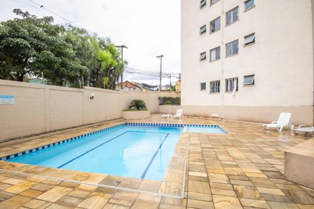 Casa de condomínio à venda com 48m², 2 quartos e 1 vaga Casa de condomínio à venda com 48m², 2 quartos e 1 vagaÁrea comum - Piscina