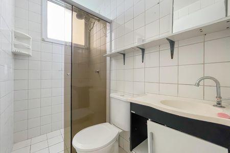 Casa de condomínio à venda com 48m², 2 quartos e 1 vaga Casa de condomínio à venda com 48m², 2 quartos e 1 vagaBanheiro