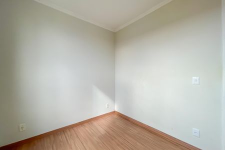Casa de condomínio à venda com 48m², 2 quartos e 1 vaga Casa de condomínio à venda com 48m², 2 quartos e 1 vagaQuarto 2