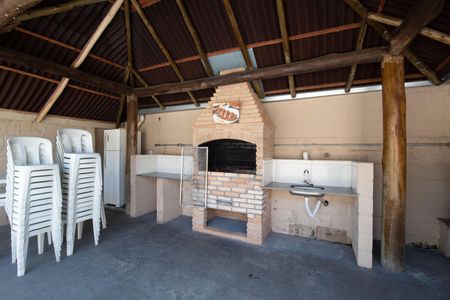 Casa de condomínio à venda com 48m², 2 quartos e 1 vaga Casa de condomínio à venda com 48m², 2 quartos e 1 vagaÁrea comum - Churrasqueira