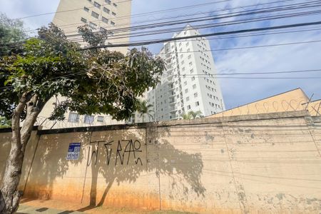 Casa de condomínio à venda com 48m², 2 quartos e 1 vaga Casa de condomínio à venda com 48m², 2 quartos e 1 vagaFachada
