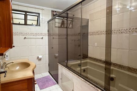 Apartamento para alugar com 212m², 3 quartos e 1 vagaBanheiro da Suíte