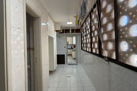 Apartamento para alugar com 212m², 3 quartos e 1 vagaÁrea de Serviço