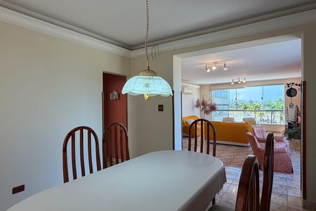 Apartamento para alugar com 212m², 3 quartos e 1 vagaSala de Jantar