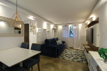 Sala de apartamento para alugar com 1 quarto, 350m² em Taquara, Rio de Janeiro