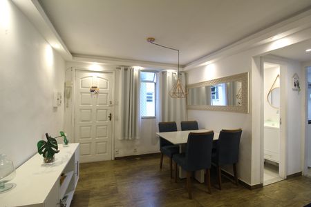 Sala de apartamento para alugar com 1 quarto, 350m² em Taquara, Rio de Janeiro