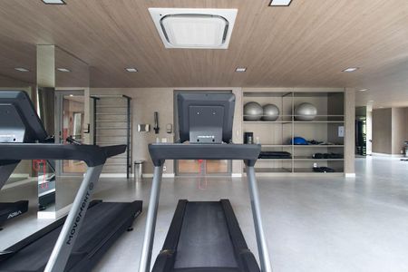 Apartamento à venda com 155m², 3 quartos e 2 vagas Apartamento à venda com 155m², 3 quartos e 2 vagasÁrea comum - Academia