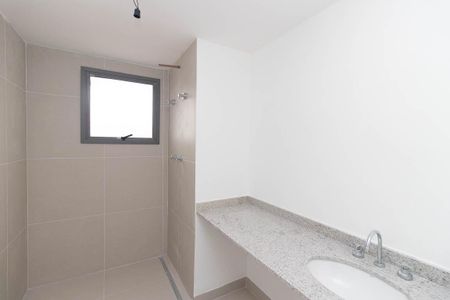 Apartamento à venda com 155m², 3 quartos e 2 vagas Apartamento à venda com 155m², 3 quartos e 2 vagasBanheiro da Suíte 1