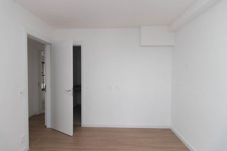 Apartamento à venda com 155m², 3 quartos e 2 vagas Apartamento à venda com 155m², 3 quartos e 2 vagasQuarto Suíte 2