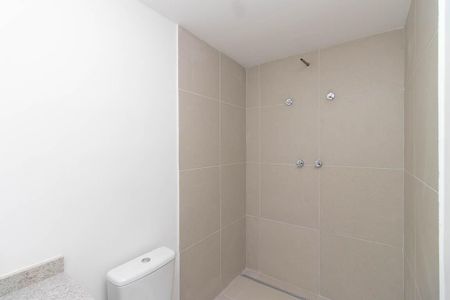 Apartamento à venda com 155m², 3 quartos e 2 vagas Apartamento à venda com 155m², 3 quartos e 2 vagasBanheiro da Suíte 2
